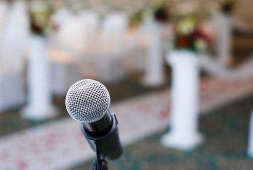 What Is A Wedding Emcee