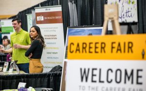 How To Introduce Yourself At A Job Fair META Services